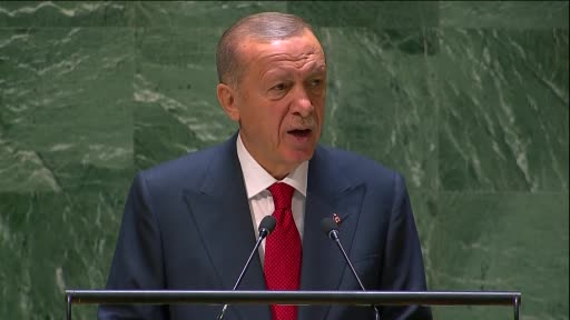 – Cumhurbaşkanı Erdoğan: “Sorumluluğunu hissettiğimiz Ermenistan- Azerbaycan arasındaki son olumsuz gelişmeyi kınıyorum bölgedeki gelişmelerin süratle sona ermesini temenni ediyorum.”