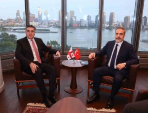 Dışişleri Bakanı Fidan, Gürcistan Dışişleri Bakanı Ilia Darchiashvili ile görüştü