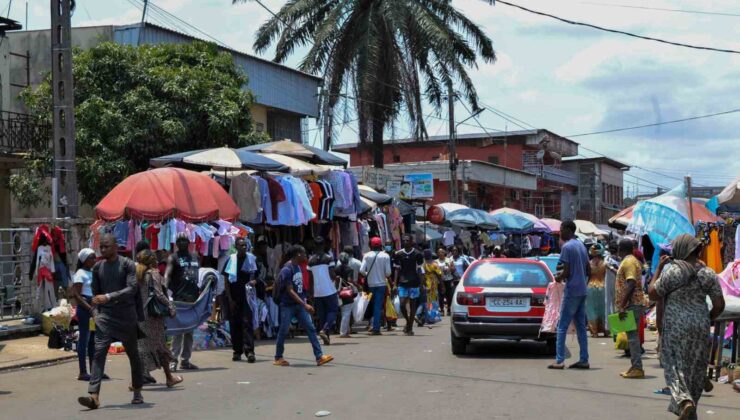 Gabon’da darbe sonrası sınırlar yeniden açıldı