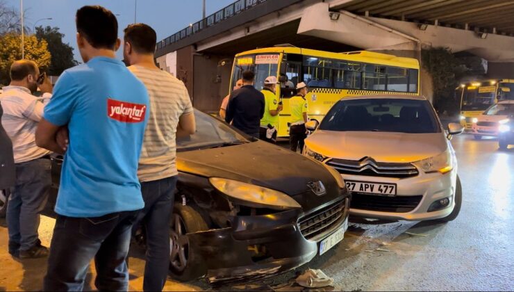 Gaziantep’te aynı kavşakta iki kaza: 5 yaralı