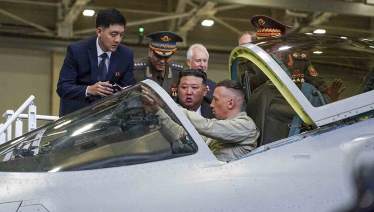 Kuzey Kore lideri Kim’den Rusya’da savaş ve sivil uçaklarının üretildiği fabrikalara ziyaret