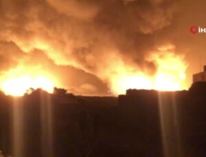 Mısır’da sünger fabrikasında şiddetli yangın