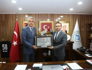 STSO Başkanı Özdemir: “Ekonomik gelişmeyi, Sivas’ın tüm ilçeleriyle sağlamayı hedefliyoruz”
