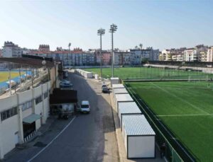 Adnan Menderes Stadyumu’na konteynerler yerleştirildi