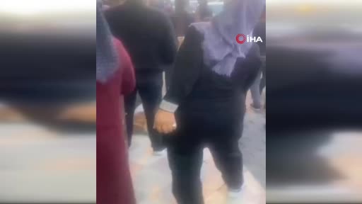 Ankara’da dükkan sahibiyle müşteri arasındaki kavga ortalığı karıştırdı, o anlar kamerada