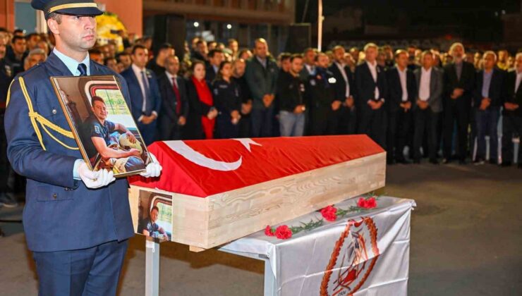Ankara’da yangında şehit olan itfaiye eri için resmi cenaze töreni düzenlendi