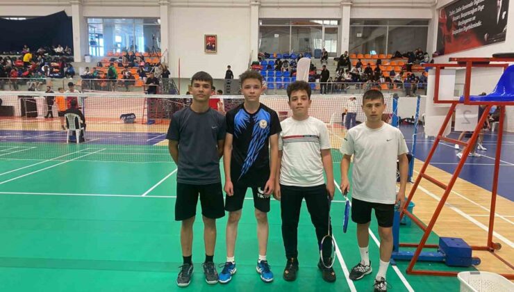 Badmintonda 2 sporcudan başarı
