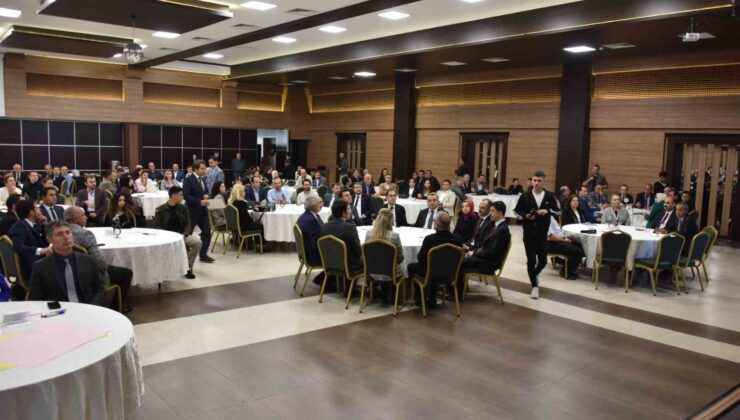 Başkan Bakkalcıoğlu eğitim çalıştayına katıldı