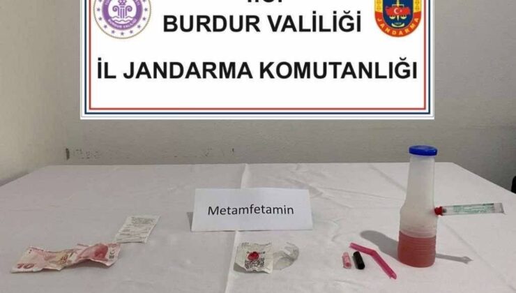 Burdur’da jandarma ekiplerinin uyuşturucu operasyonunda 3 şüpheli tutuklandı