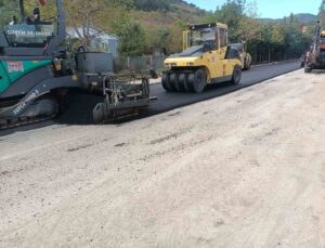 Çorum Belediyesinden Laçin’e bin 500 ton asfalt