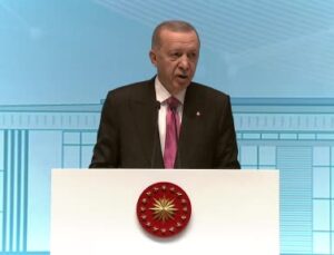 Cumhurbaşkanı Erdoğan: Polisimizin süratli müdahalesi sayesinde teröristler emellerine ulaşamadan etkisiz hale getirildi”