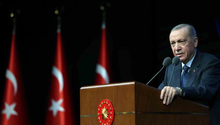 Cumhurbaşkanı Erdoğan: “Terör örgütlerinin siyasete alenen müdahale ettiği sahnelerle karşılaştık”