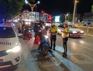 Erzincan’da alkollü sürücüler polisinden kaçamıyor
