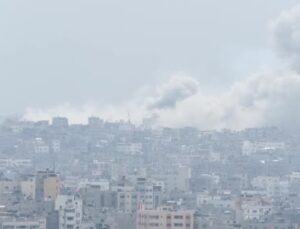 Gazze’den dumanlar yükseliyor