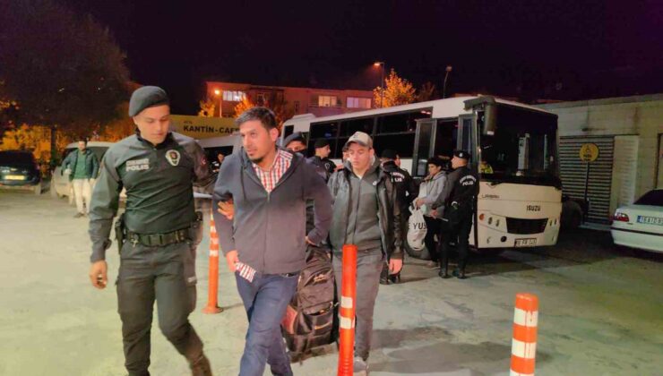 İnegöl’de 20 kaçak göçmen yakalandı