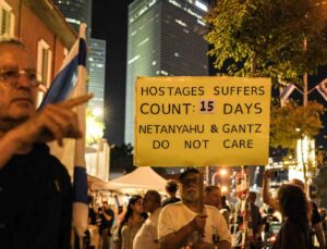 İsrail’de “Çocuklarımızı eve getirin” protestosu
