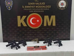 İzmir’de silah tacirlerine baskın