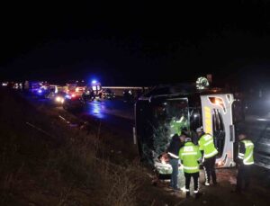 Kayseri’de yolcu otobüsü devrildi: 8’i ağır 38 yaralı