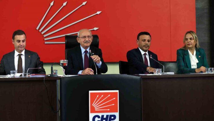Kılıçdaroğlu, CHP İstanbul İl Başkanlığı heyetini kabul etti