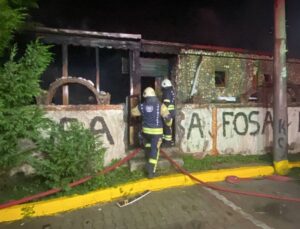 Kocaeli’de restoranda çıkan yangın söndürüldü