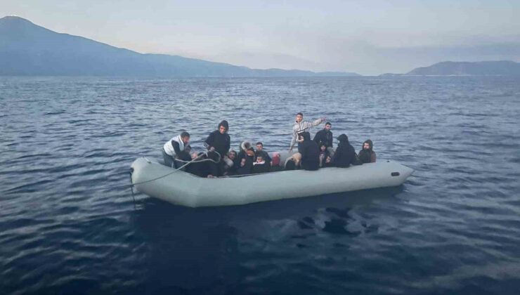 Kuşadası’nda 58 düzensiz göçmen kurtarıldı