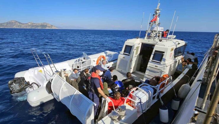 Marmaris’te 30 düzensiz göçmen kurtarıldı