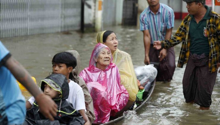 Myanmar’daki selde 27 bin 302 kişi yerinden oldu