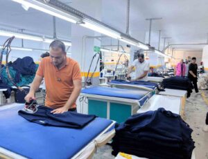 Nusaybin’de devlet destekli tekstil atölyelerinde binlerce kişi istihdam ediliyor