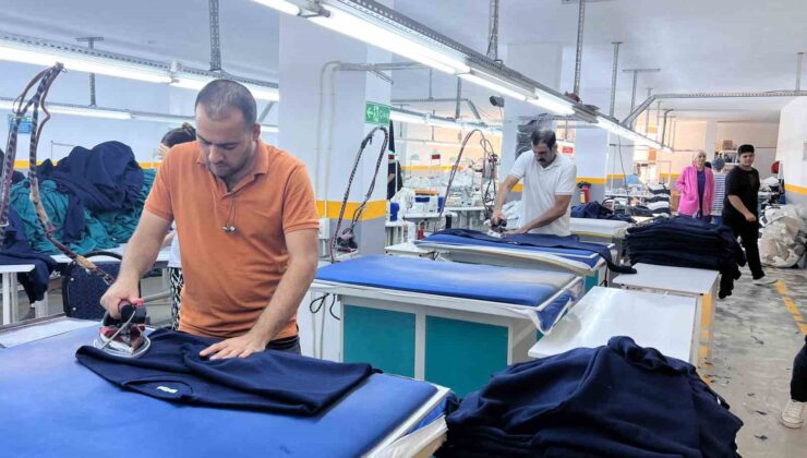 Nusaybin’de devlet destekli tekstil atölyelerinde binlerce kişi istihdam ediliyor