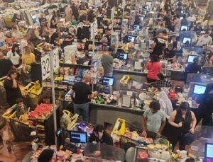 Ordunun uyarısı sonrası İsrail’de halk marketlere akın etti