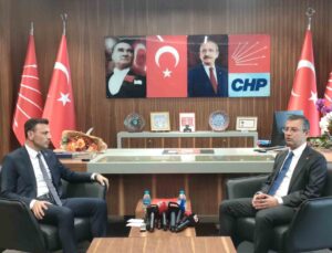 Özgür Özel’den CHP İl Başkanı Özgür Çelik’e tebrik ziyareti