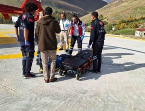 Rahatsızlanan hamile kadın ambulans helikopterle hastaneye ulaştırıldı
