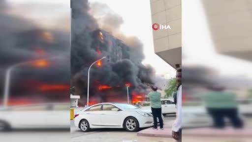 Suudi Arabistan’da otel alev alev yandı