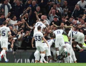 Tottenham, 427 gün sonra tekrar Premier Lig’de lider