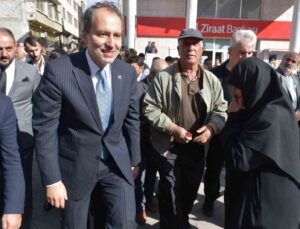 Yeniden Refah Partisi Genel Başkanı Erbakan: “Tosya’yı Milli Görüş belediyeciliği ile birleştireceğiz”