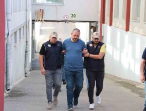Adana’da Bylock kullanıcısı 4 FETÖ’cü yakalandı