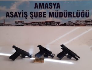 Amasya’da polisten sanal devriyede operasyon: 3 gözaltı