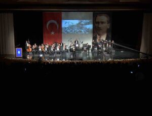 Atatürk şarkılarla anılacak