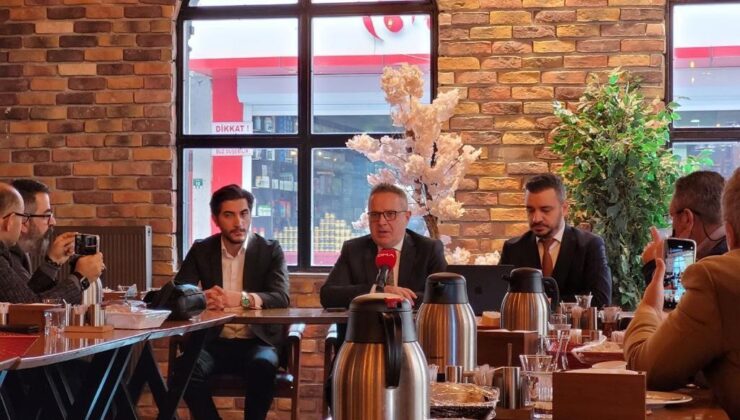 Avukat Ebubekir Elmalı, AK Parti Erzurum Büyükşehir Belediye Başkan aday adayı oldu