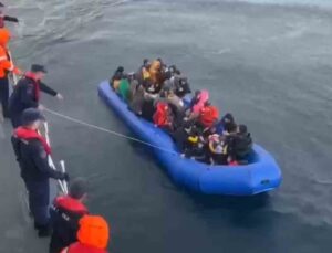 Ayvalık’ta 56 göçmen Sahil Güvenlik’ten kaçamadı
