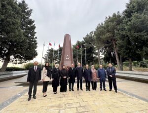 Bakan Özhaseki Azerbaycan’da