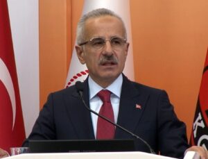 Bakan Uraloğlu: “Trafik güvenliğini arttırmak adına akıllı ulaşım sistemlerini yaygınlaştırıyoruz”
