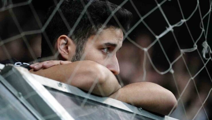 Beşiktaş taraftarından Burak Yılmaz ve futbolculara tepki