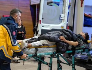Bursa’da motosikletle kamyon çarpıştı, 1 kişi yaralandı