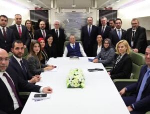 Cumhurbaşkanı Erdoğan, Almanya ziyareti dönüşü gazetecilerle görüştü