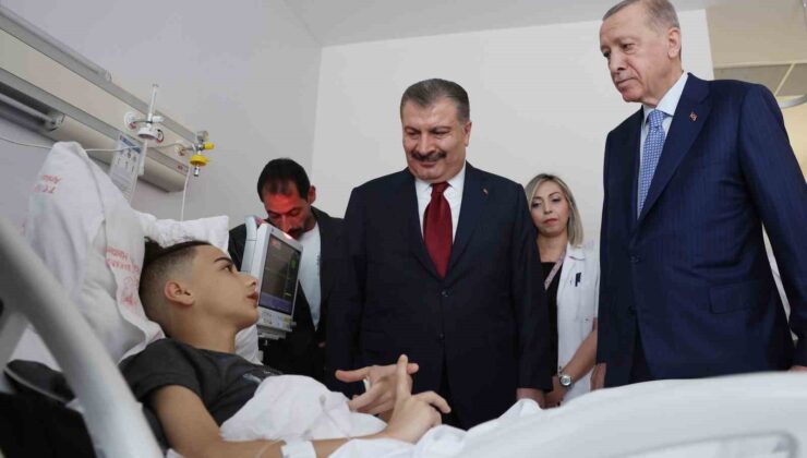 Cumhurbaşkanı Erdoğan, Gazzeli hastaları hastanede ziyaret etti