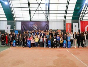 Diyarbakır’da ’Uyanış Gençlik 2. Tenis Turnuvası’ sona erdi