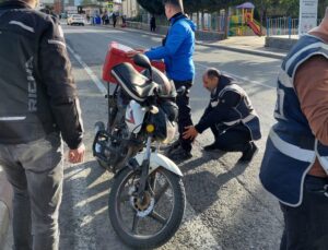 (Düzeltme) Samsun’da polisten motosiklet uygulaması