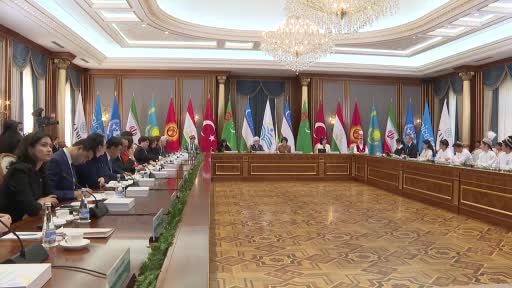 Emine Erdoğan “Çocuklar ve Gençler İş Başında – Orta Asya’da İklim Değişikliği” forumuna katıldı
