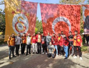 Galatasaraylılar cumhuriyetin 100. yaşını birlikte kutladı